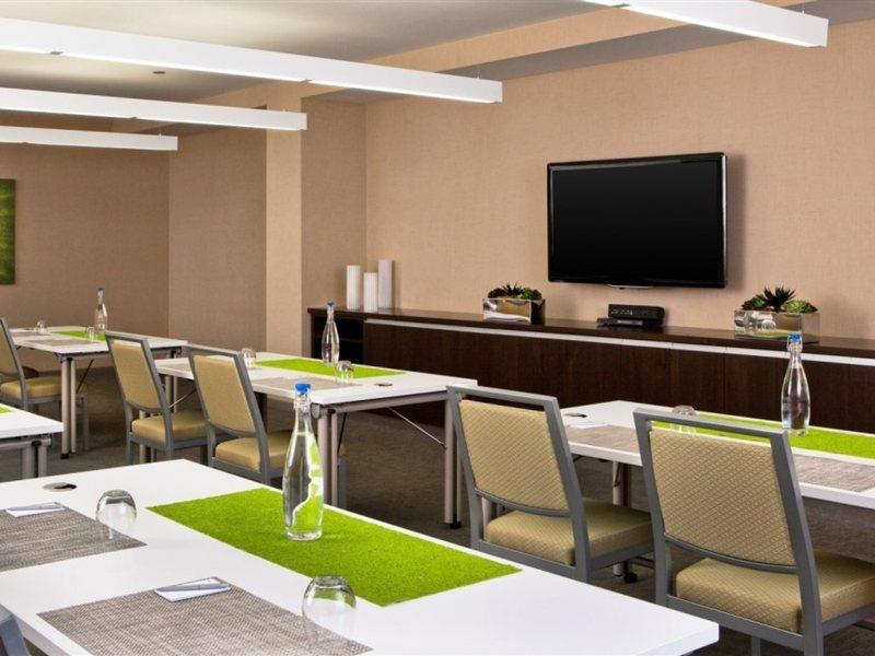 Hotel Element International Airport Miami Springs