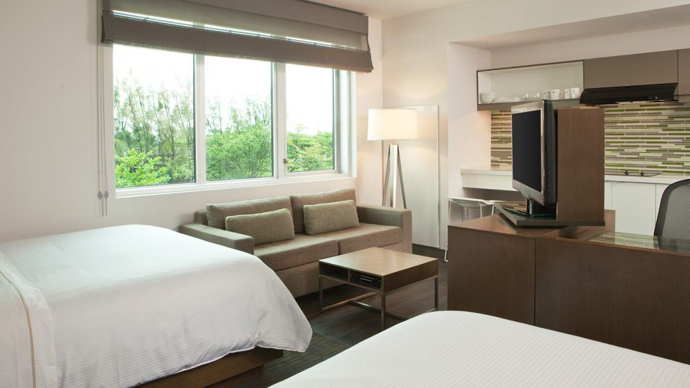 Element International Airport Hotel Miami Springs